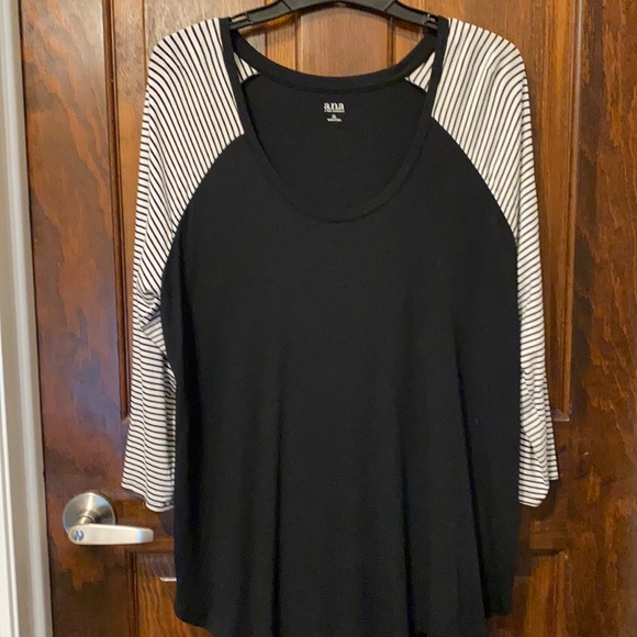 a.n.a Tops - a.n.a women’s long sleeve shirt.